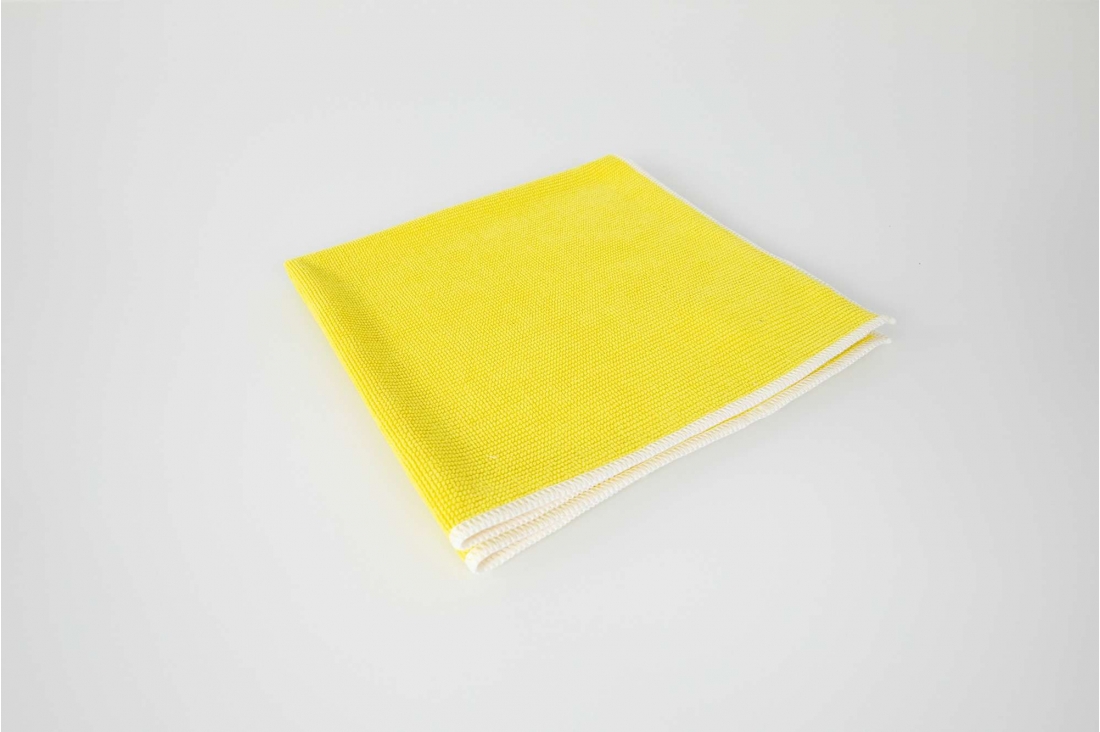 chamoisine 40x50cm jaune avec liserÉ rouge microfibres et lavettes